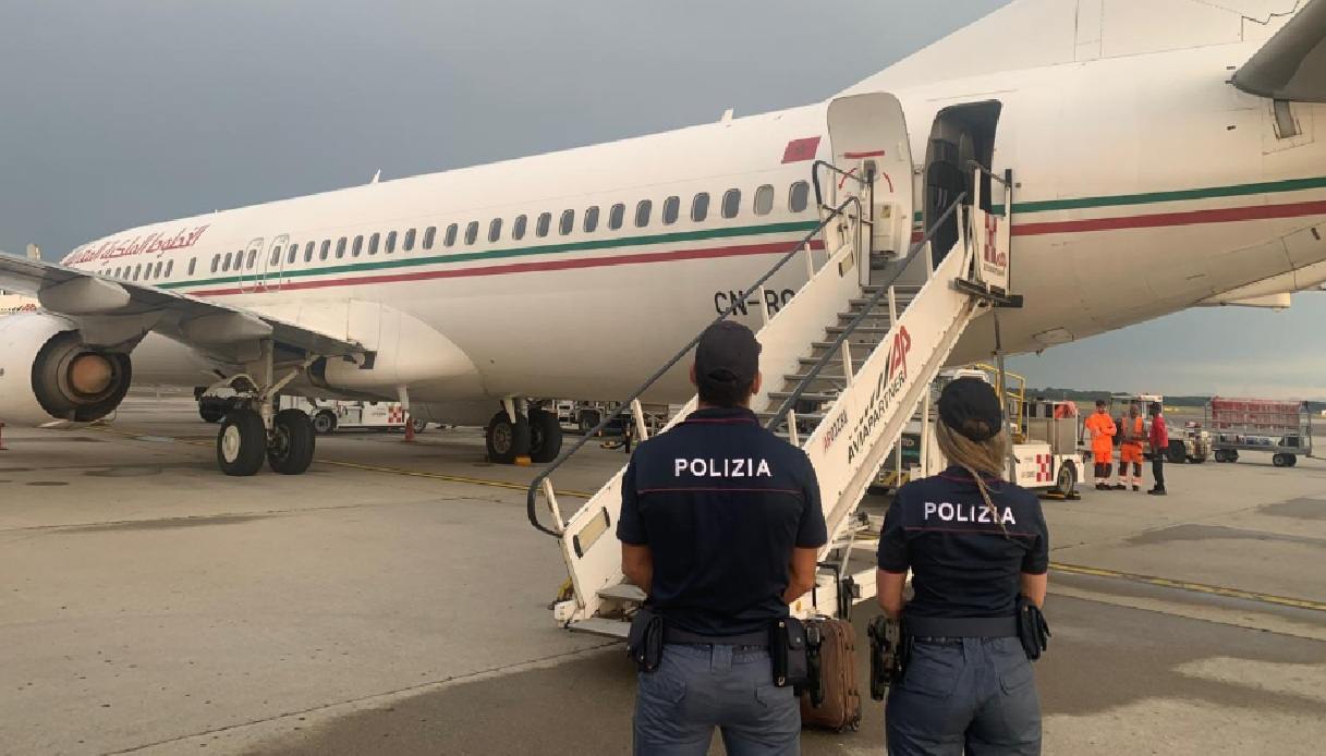 militare americano aggredito e ferito a conegliano giovane albanese accompagnato alla frontiera espulso da Virgilio.it militare americano aggredito e ferito a conegliano giovane albanese accompagnato alla frontiera espulso