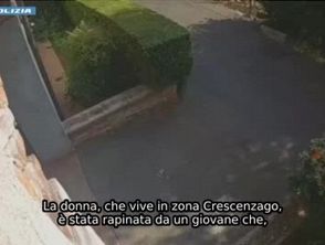 Anziana di 92 anni spinta a terra e rapinata della catenina a Crescenzago a Milano, il video