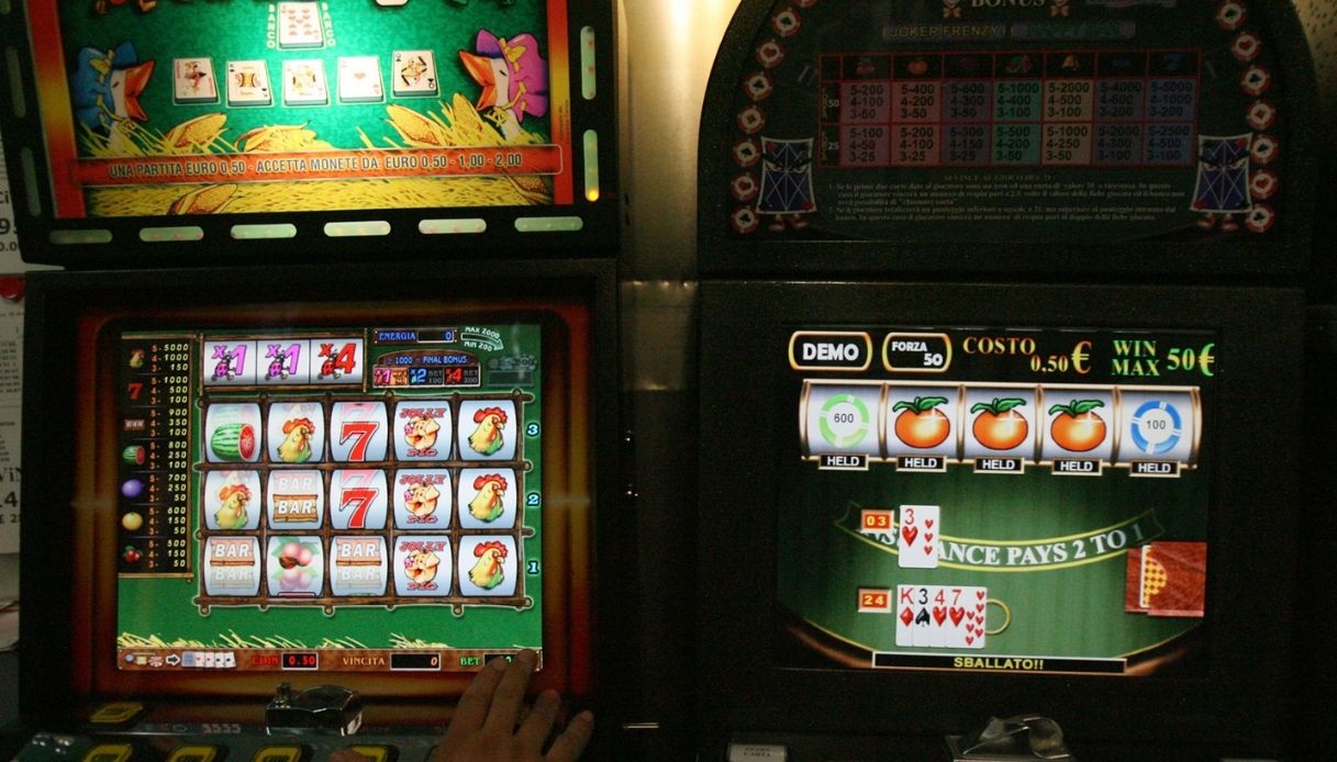 vince quasi 1 milione alle slot di san marino riceve 250 mila euro e fa causa rischio d ipotecare casa da Virgilio.it vince quasi 1 milione alle slot di san marino riceve 250 mila euro e fa causa rischio d ipotecare casa