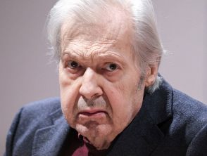Vittorio Sgarbi dopo la tracheostomia, cosa dice l'ultimo bollettino sulle sue condizioni in terapia intensiva