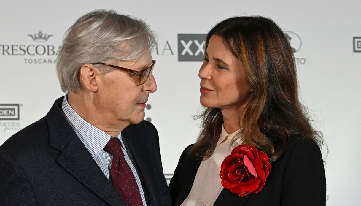 vittorio sgarbi ancora ricoverato al gemelli la compagna sabrina colle dice che parla con un filo di voce da Virgilio.it vittorio sgarbi ancora ricoverato al gemelli la compagna sabrina colle dice che parla con un filo di voce