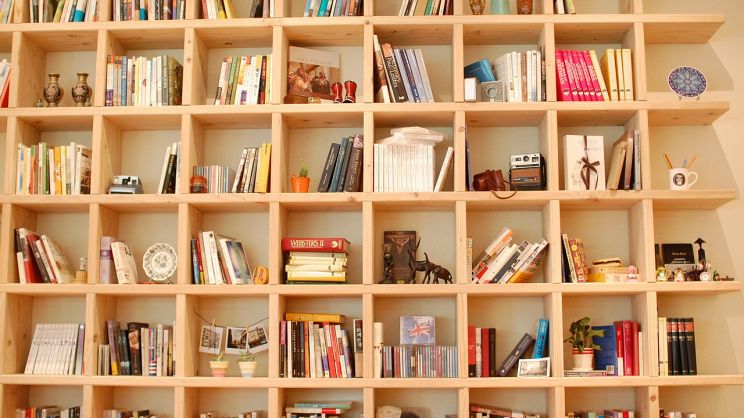 Come costruire una libreria fai da te in legno?