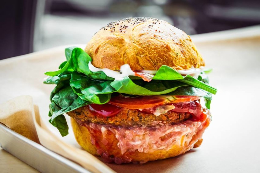 Hamburger vegetariano: idee gustose per preparare il panino perfetto