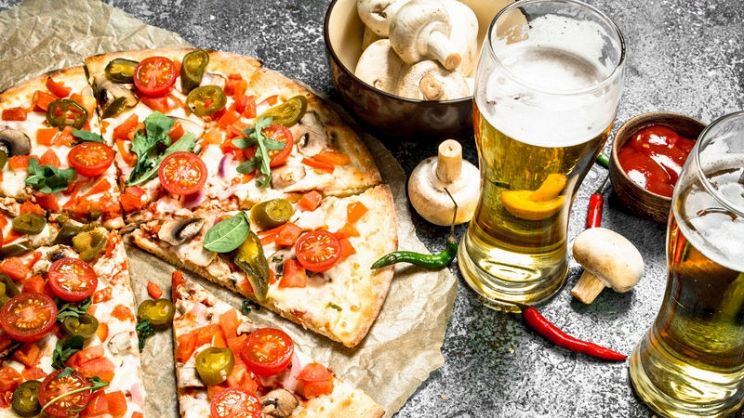 Pizza E Birra Come Scegliere L Abbinamento Giusto Pg Magazine