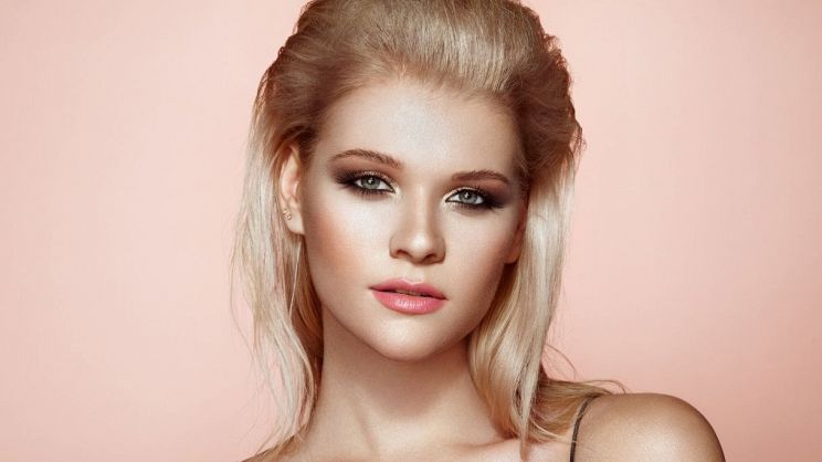 5 Idee Per Il Trucco Da Sfoggiare A Capodanno 19 Pg Magazine