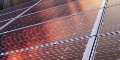 Vetri fotovoltaici: vantaggi e svantaggi