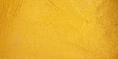 Parete color oro: come abbinare arredamento e pareti dorate