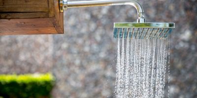 Guida alla scelta della doccia da esterno
