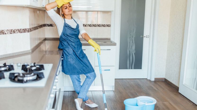Come igienizzare il materasso: consigli e rimedi per sanificarlo