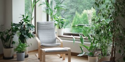 soggiorno con arredamento eco-friendly