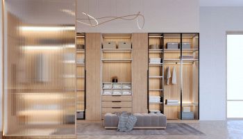 Boiserie nella cabina armadio