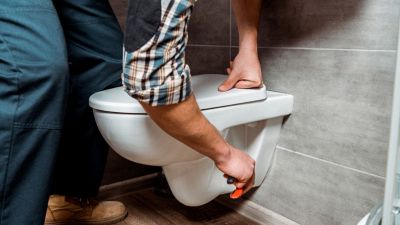 Sostituzione WC con scarico a parete: soluzioni e costi