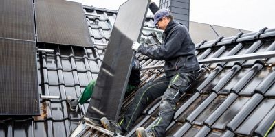 Fotovoltaico, boom in Italia vantaggi e nuove tecnologie per il 2025