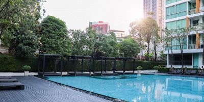 piscina condominiale