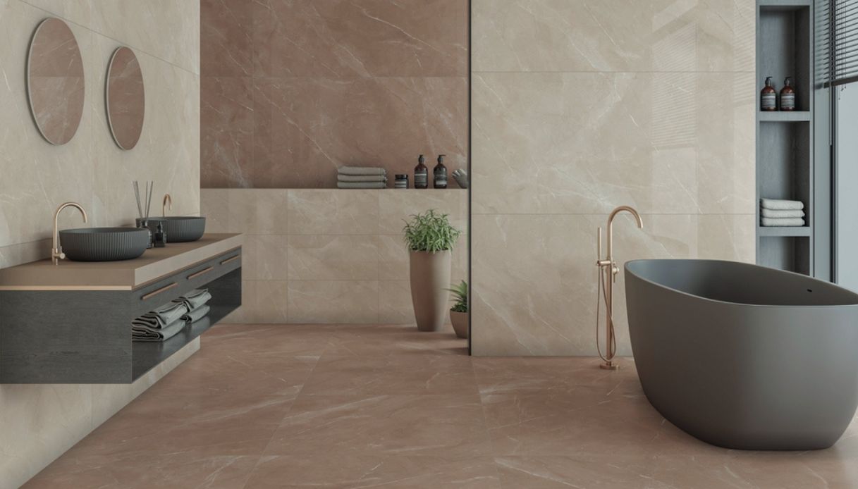 pareti bagno marrone e beige