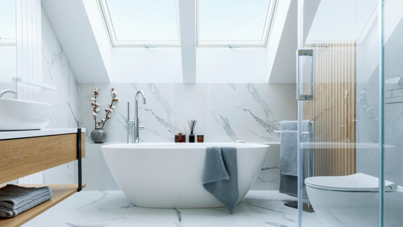 Bagno in marmo bianco, idee e costi