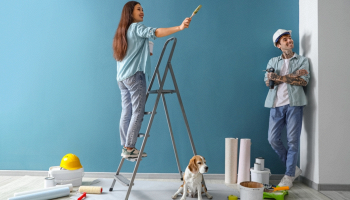 coppia che ristruttura casa