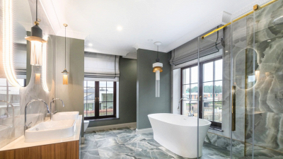 bagno moderno con infissi nuovi