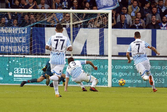 Il Napoli batte Sassuolo 3-1 e torna a +3 su Juventus e Lazio