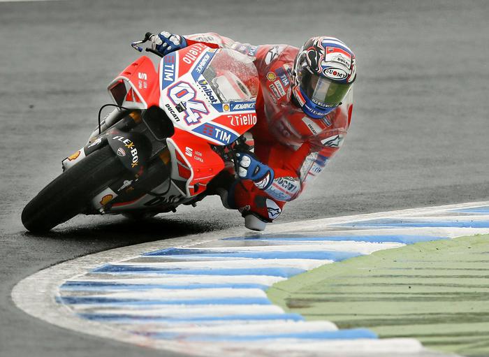 MotoGp, l'italiano Dovizioso trionfa in Giappone
