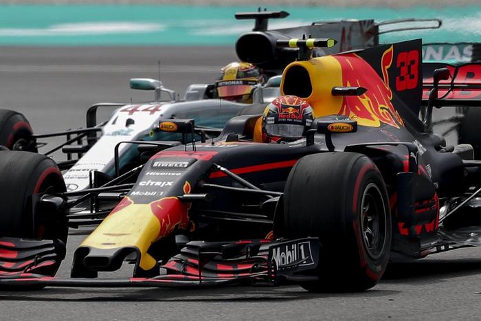 F1, vince Verstappen in Malesia. Quarta Ferrari Vettel