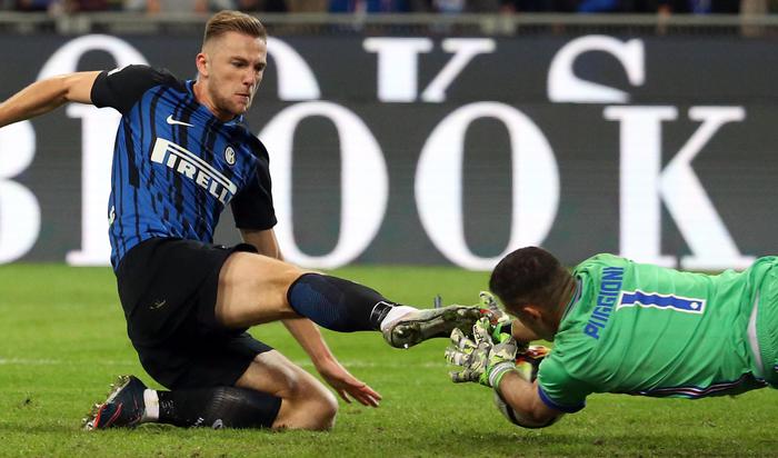 Inter prima domina poi soffre: 3-2 alla Samp. Ora è in testa