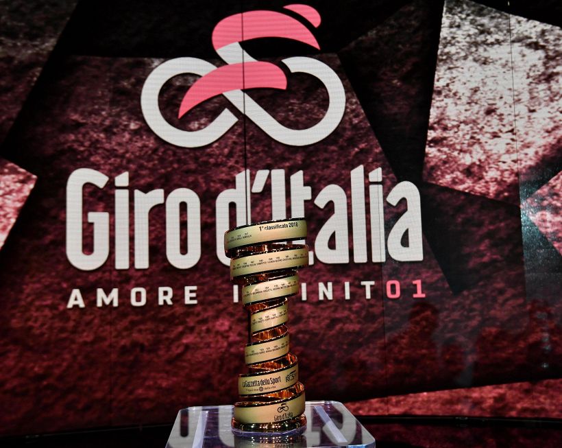 Giro d'Italia: le nuove magliette sono leggerissime