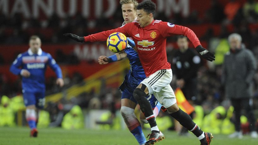 Premier League: 3-0 allo Stoke, United a -12 dal City