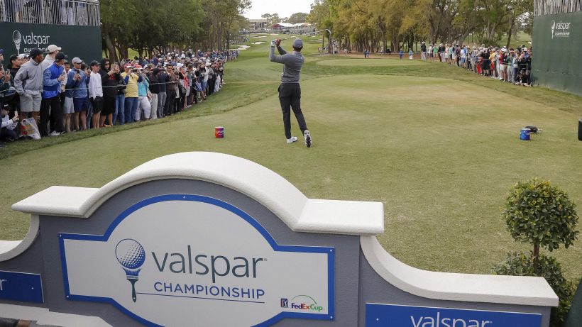 Golf, Tiger Woods stupisce al Valspar