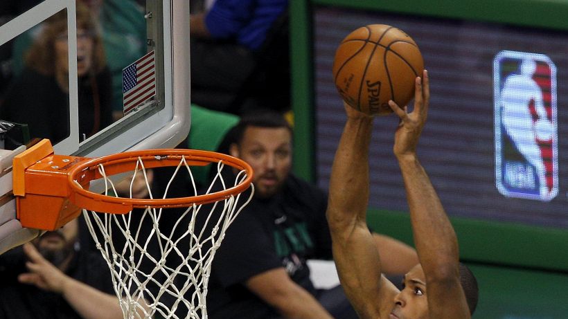 Nba: passa Boston, Milwaukee fuori