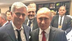 Il photobombing di Altobelli e gli altri vip all'inaugurazione