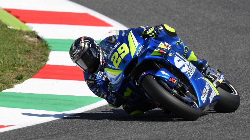 MotoGp, Iannone il più veloce nel warm-up