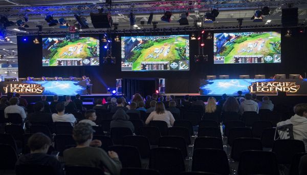 League of Legends: apre un'eSport arena a Berlino, i dettagli League of Legends: apre un'eSport arena a Berlino, i dettagli