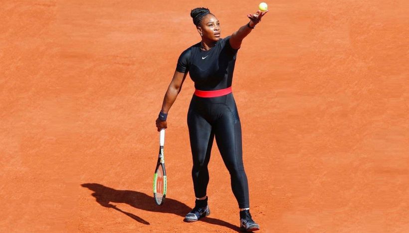 Serena Williams: la tuta del Roland Garros è ora un caso mondiale