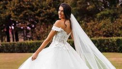 Valentina Vignali in abito da sposa: ma è solo per gioco