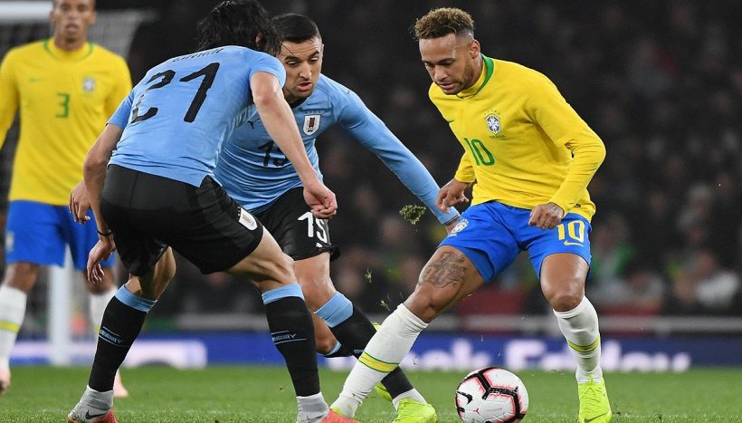 Cavani-Neymar, lite anche con le nazionali