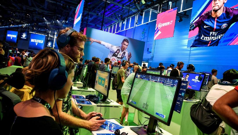 Gioca a Fifa e diventa ricco grazie al videogioco di EA Sports