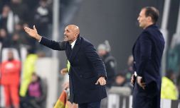 Napoli-Juve è già partita sul web, polemica social