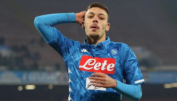 Napoli, coro di tweet per la prima volta di un talento azzurro Napoli, coro di tweet per la prima volta di un talento azzurro