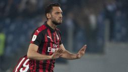 Tutti contro Calhanoglu: il web non perdona il suo gesto