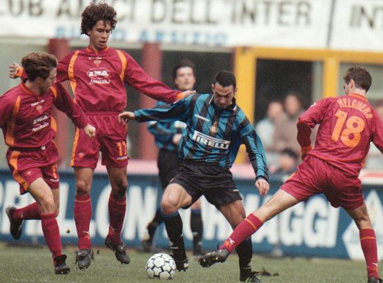 Che fine ha fatto Djorkaeff, il re della rovesciata