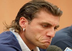 Vieri spiega che successe il 5 maggio poi bacchetta Allegri