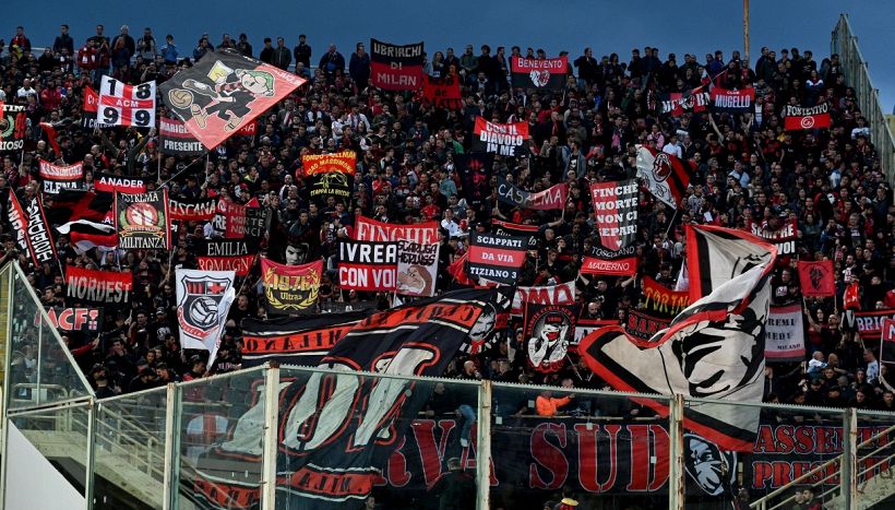 Milan, i tifosi esultano per l'operazione di mercato
