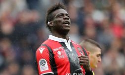 Bravata Balotelli infuria sul web: Il motorino era rubato?