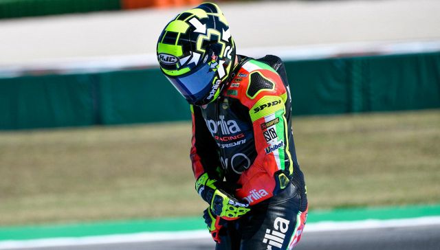 MotoGP, test Valencia: va a fuoco la moto di Iannone. Parole dure
