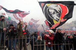 Milan, i tifosi bocciano l'alternativa a Giroud