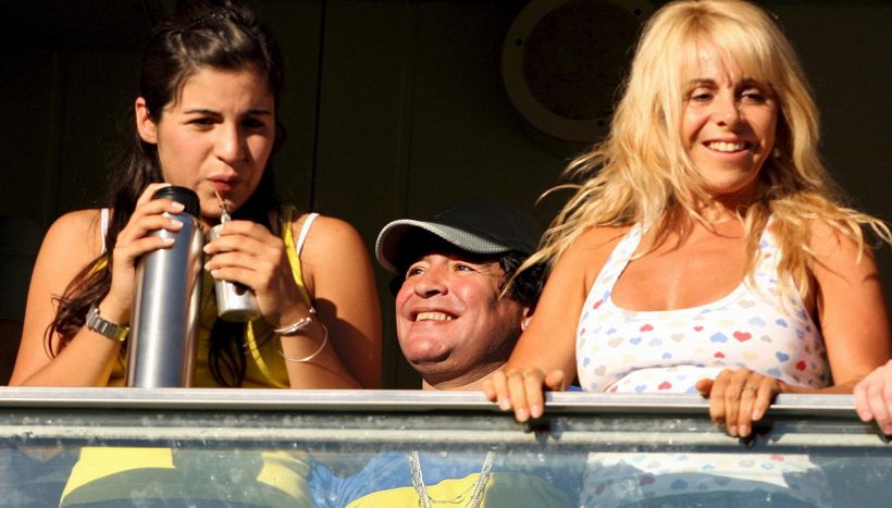 Maradona replica alla figlia Giannina: tutti i veleni familiari