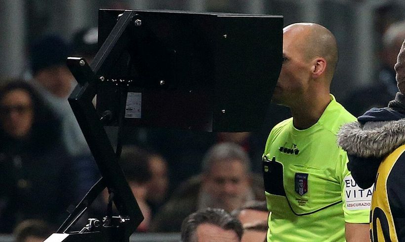 In Lazio-Juve arbitro anti-Var, web perplesso: aiuta i bianconeri