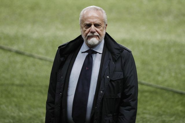 Napoli, i tifosi avvertono De Laurentiis: “Non hai scuse”