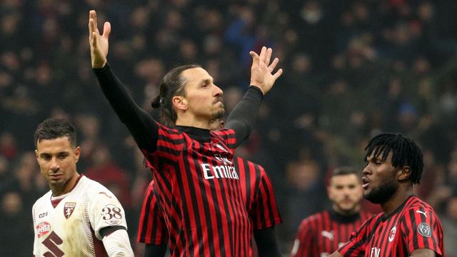Ibrahimovic La Storia Di Un Gigante Nato Per Fare Magie Con Il Pallone Tra I Piedi